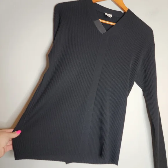Armani Wool Black RibbedV-Neck Sweater Men's Sz Medium Giorgio Armani Collezioni